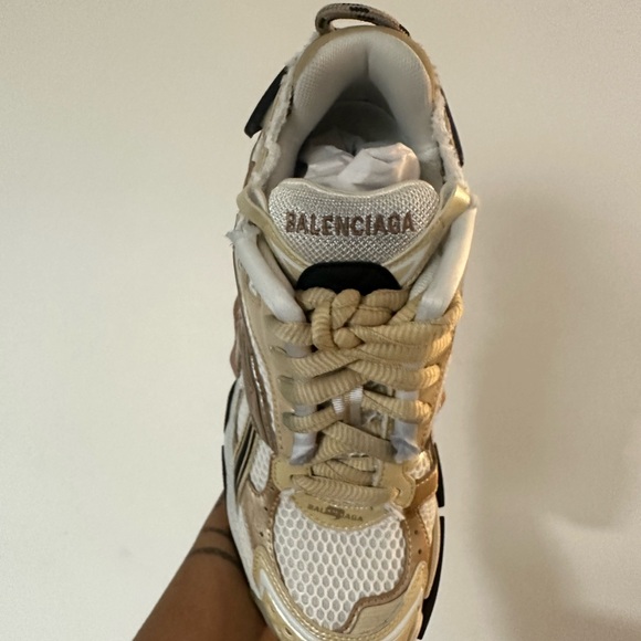 BALENCIAGA WOMENS RUNNERS - Picture 3 of 5